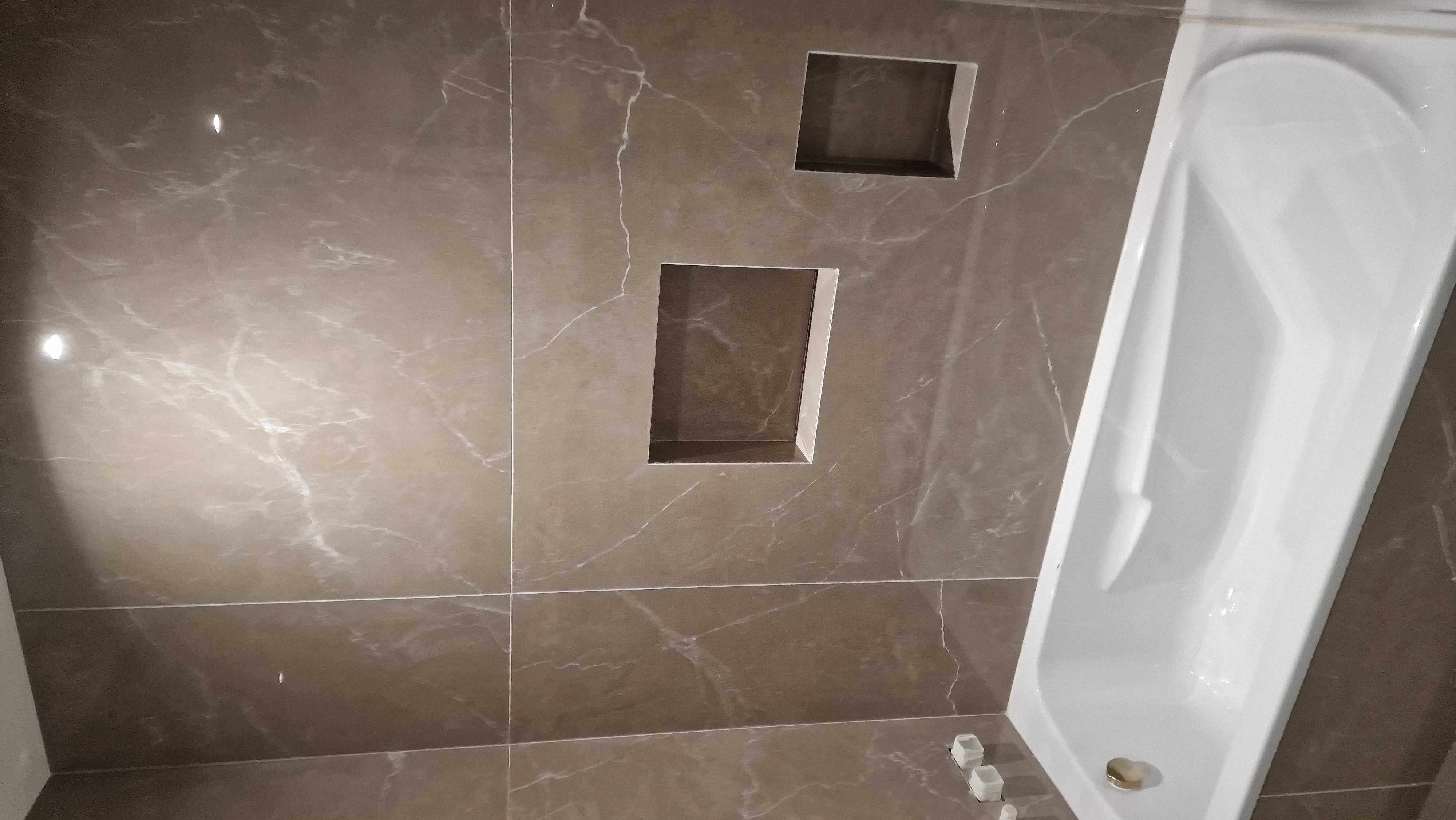 Agencement complet d'une salle de bain pour un particulier